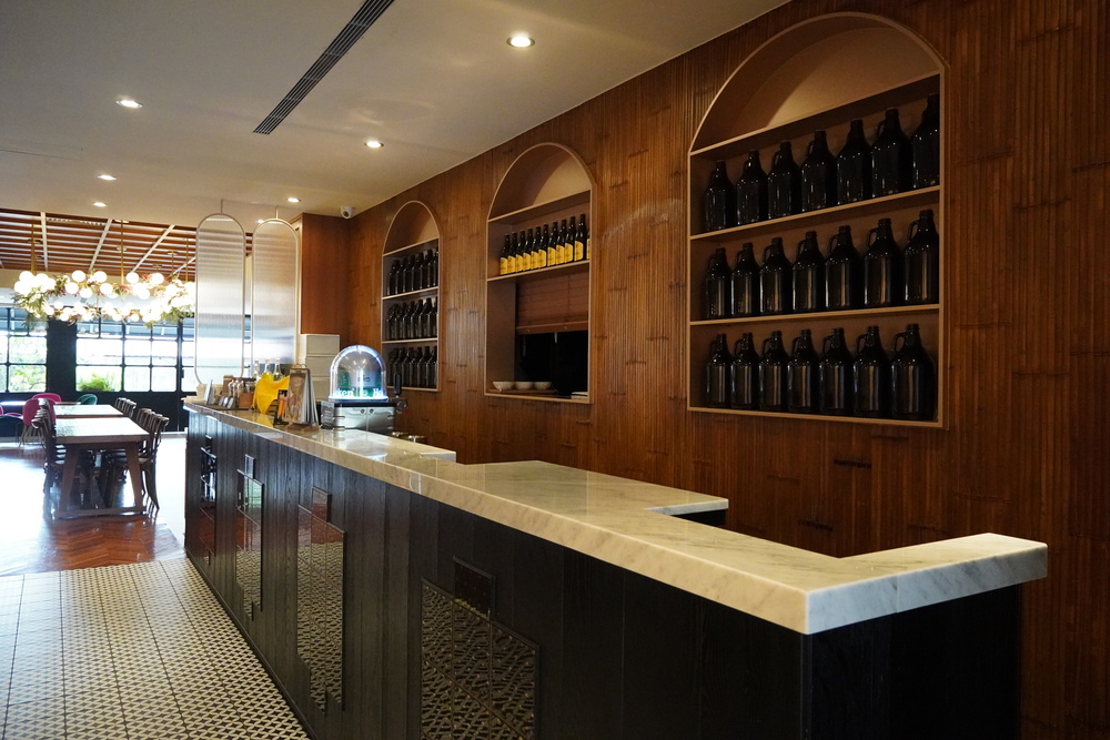 佳適旅舍站前館